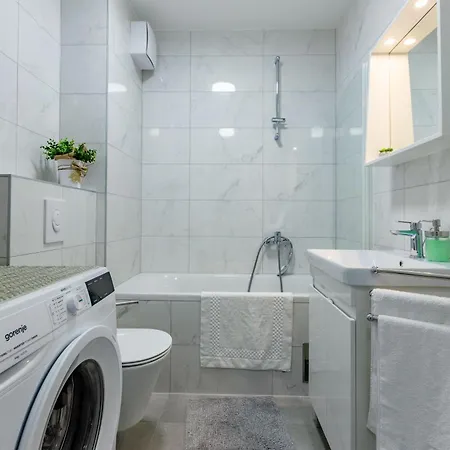 Campanula With Balcony 아파트 자다르