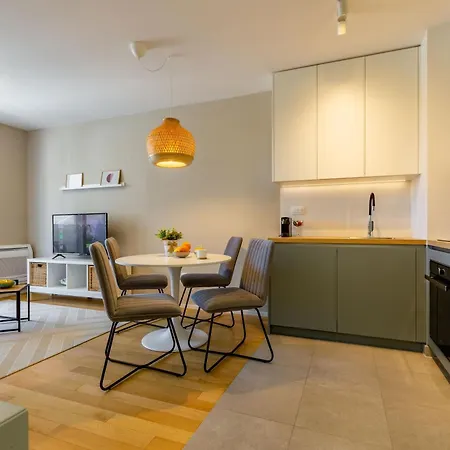 Campanula With Balcony Lägenhet