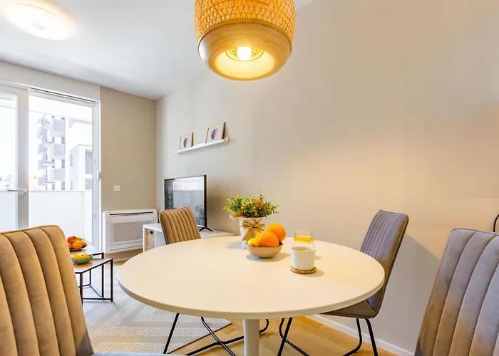 Campanula With Balcony *