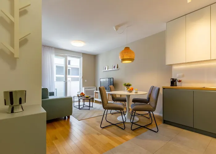 Campanula With Balcony Daire Zadar