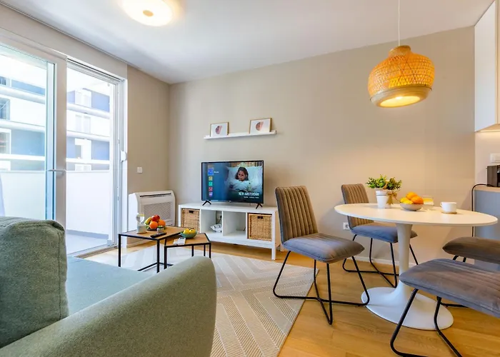 Campanula With Balcony Lägenhet *